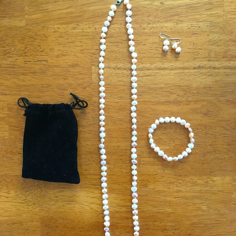 Fresh water pearl necklace, bracelet and earrings